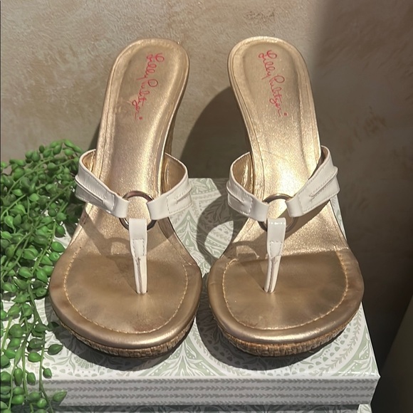 White and Gold Lilly Sandals size 9 - Picture 13 of 14